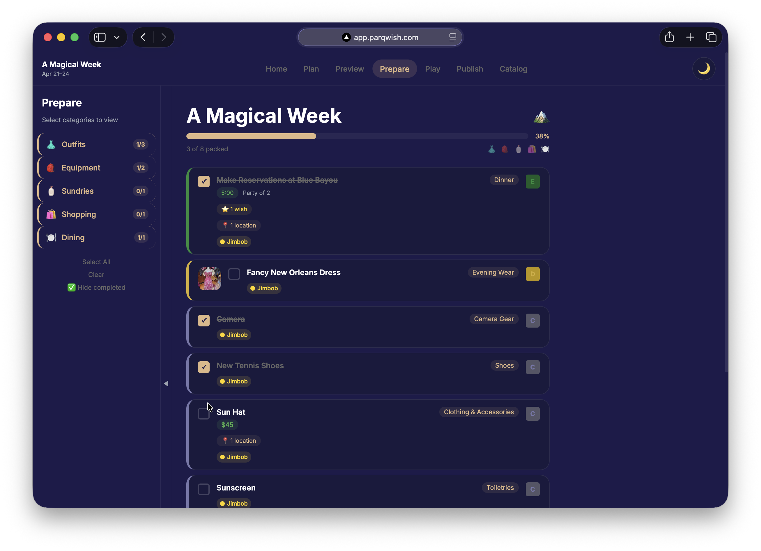 ParQ Wish Prepare page with packing checklist and outfit planner